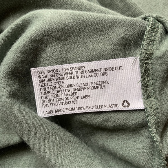 Art Class | Cold Shoulder Dress - Picture 5 of 8